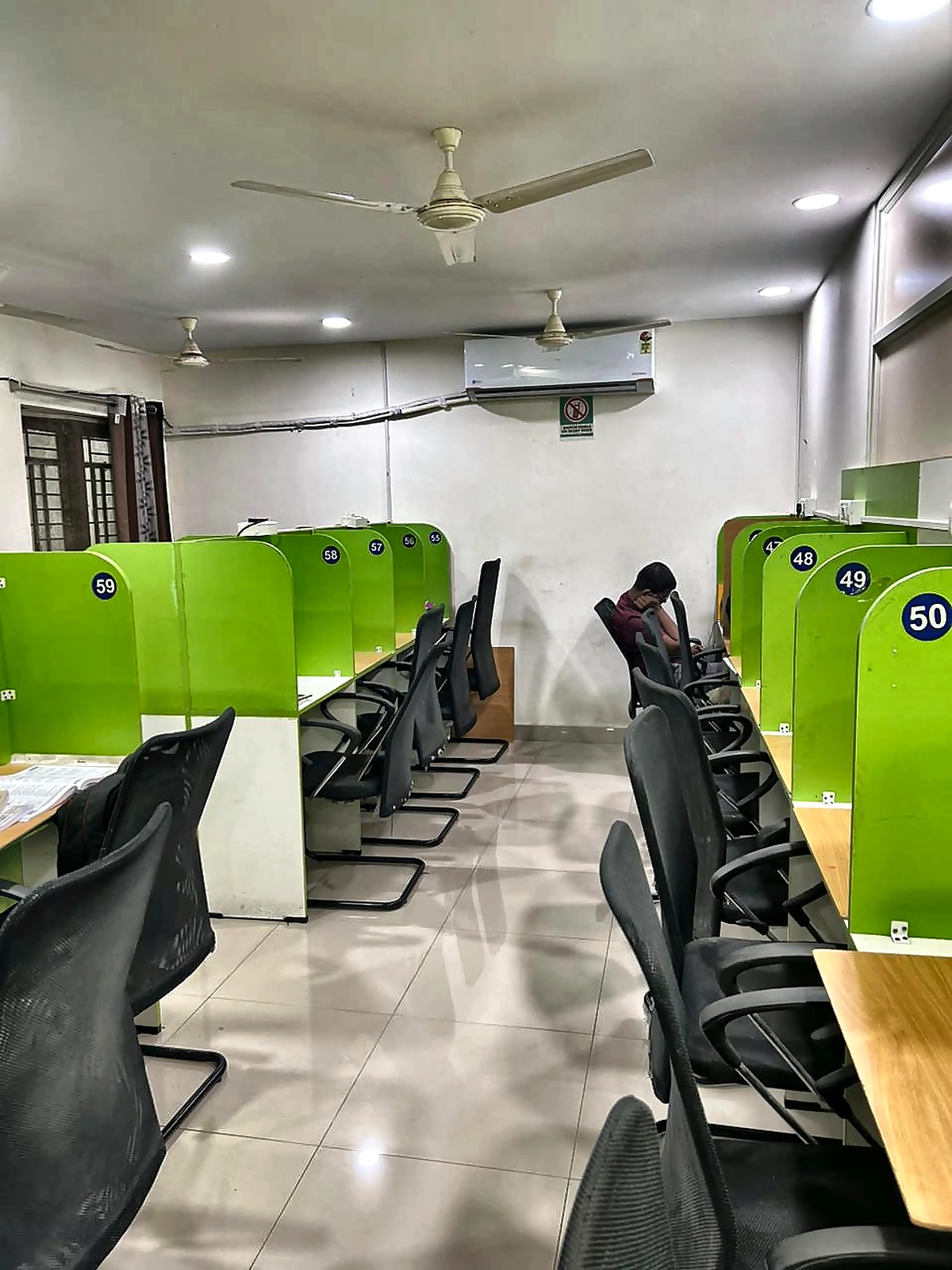 Individual study cabins
